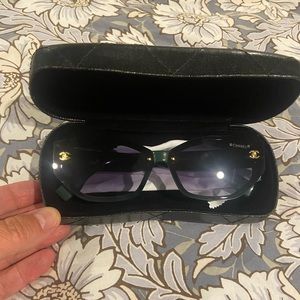 CC dark green sunglasses